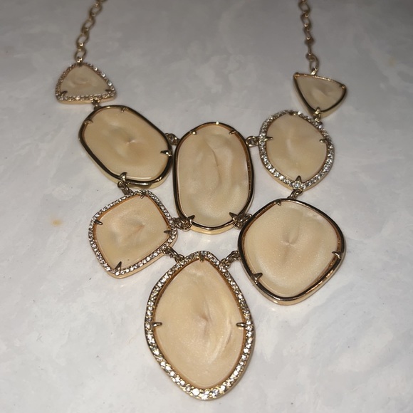 Stella & Dot Fiona statement necklace - Picture 6 of 6